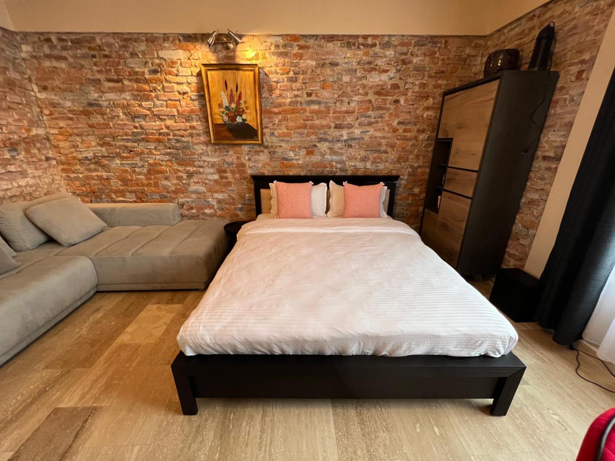 Casa Armoniei Hotell Baia Mare Eksteriør bilde